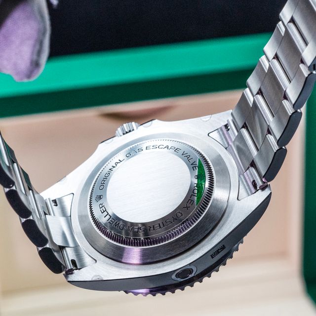 Rolex Sea-Dweller 126600 Image 4